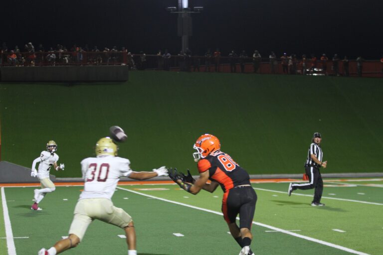 Bulldogs defeat Anthony-Gadsden on homecoming night
