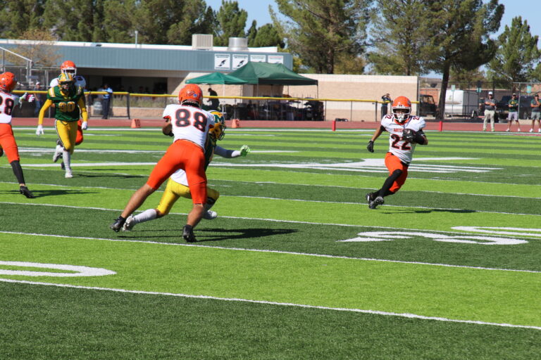 Artesia hosts Lovington in 5A playoffs