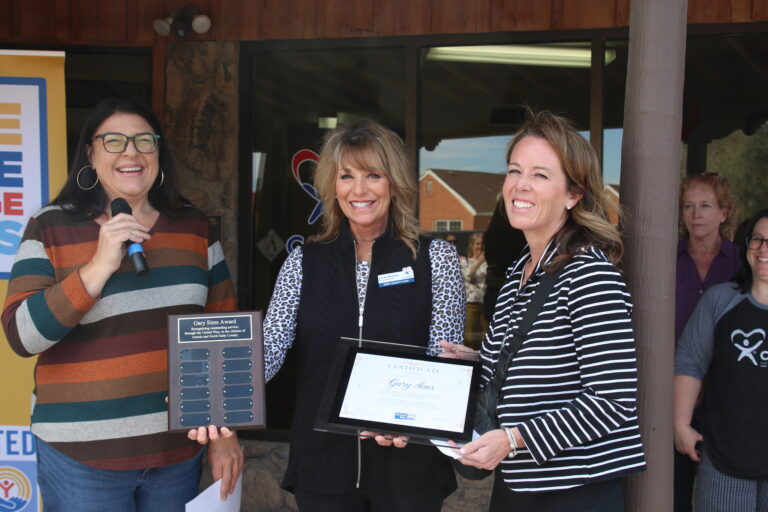 United Way honors late community supporter with award