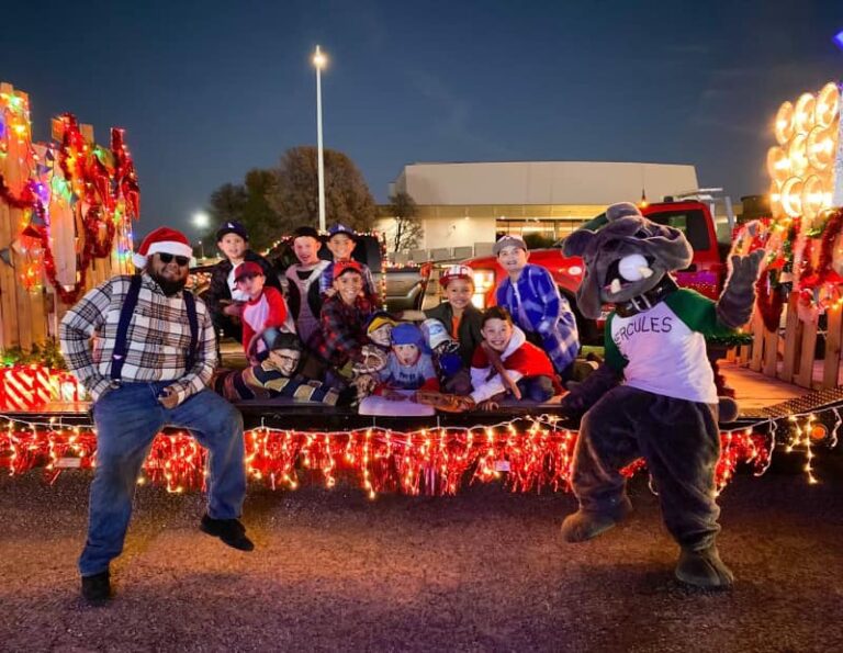 Light Up Artesia is happening tonight!
