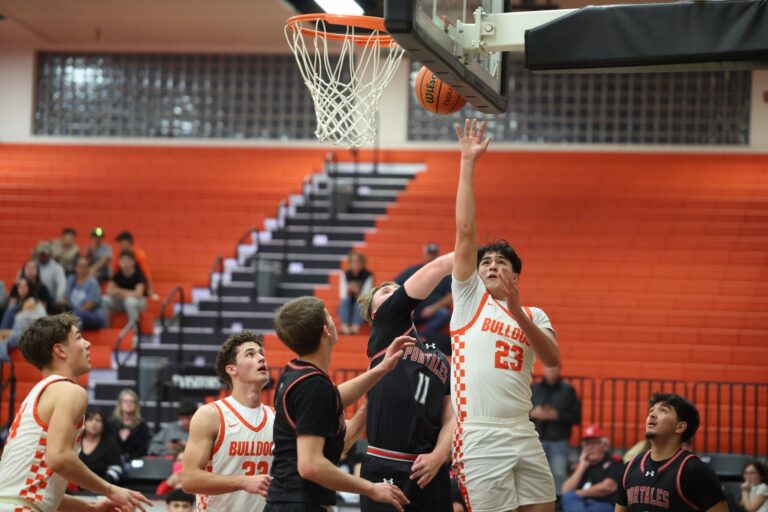 Portales upsets Artesia