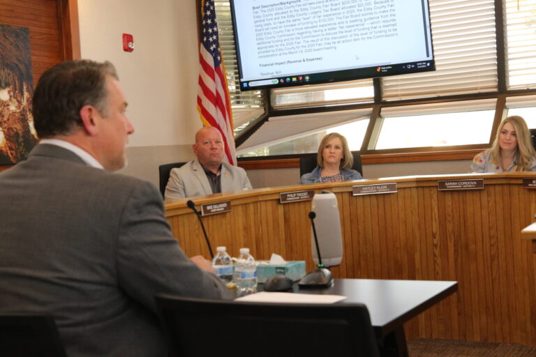 Eddy County votes to support nuclear fuel storage near Carlsbad