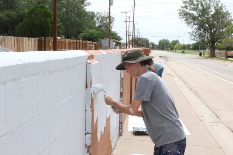 Mural preparations underway in Artesia