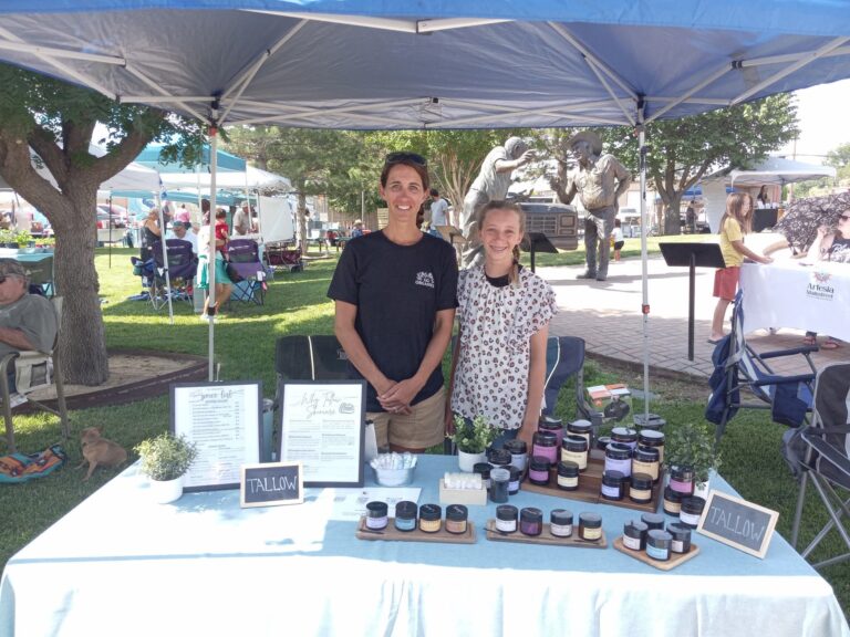 Artesians gather for Oil Patch Market