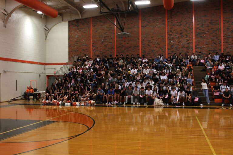 AHS classes start with pep assembly
