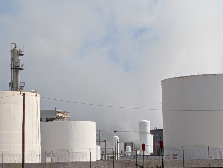 Explosion at refinery in Artesia injures 3