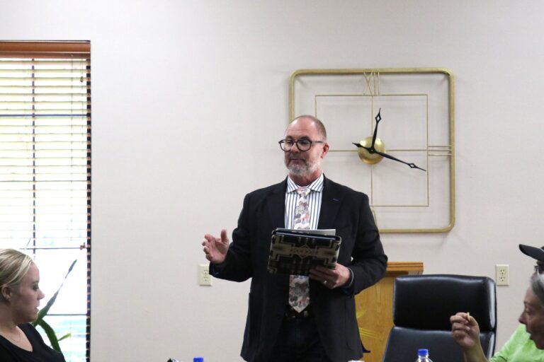Republican Land Commission candidate visits Artesia