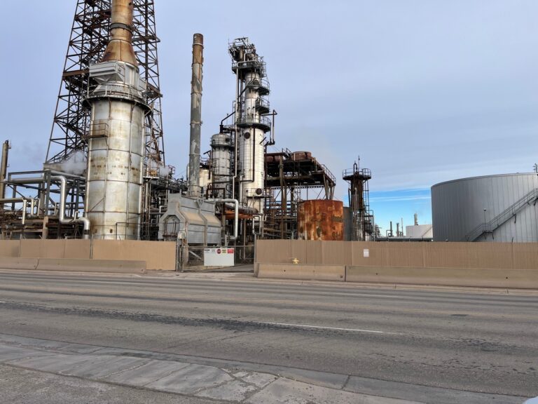 Artesia refinery explosion brings call for air monitoring