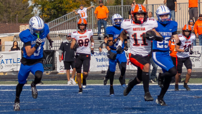 The Artesia football team advances to the championship game-barely