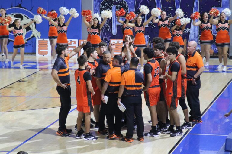 Artesia basketball splits with Carlsbad
