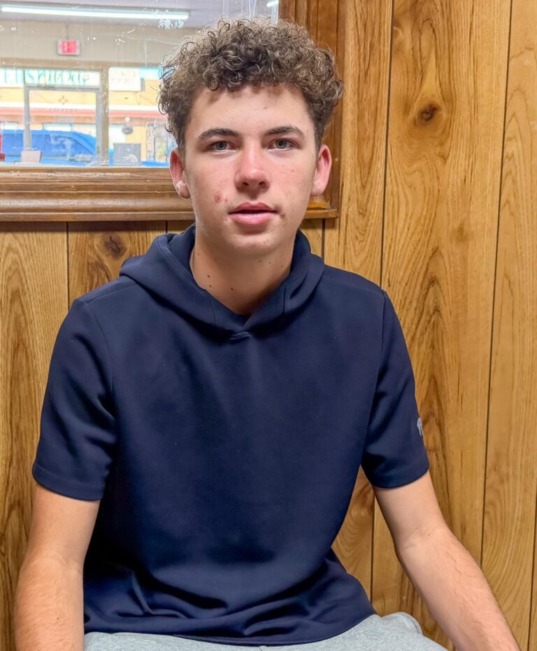 Artesia’s Beau Byers earns Top 10 finish