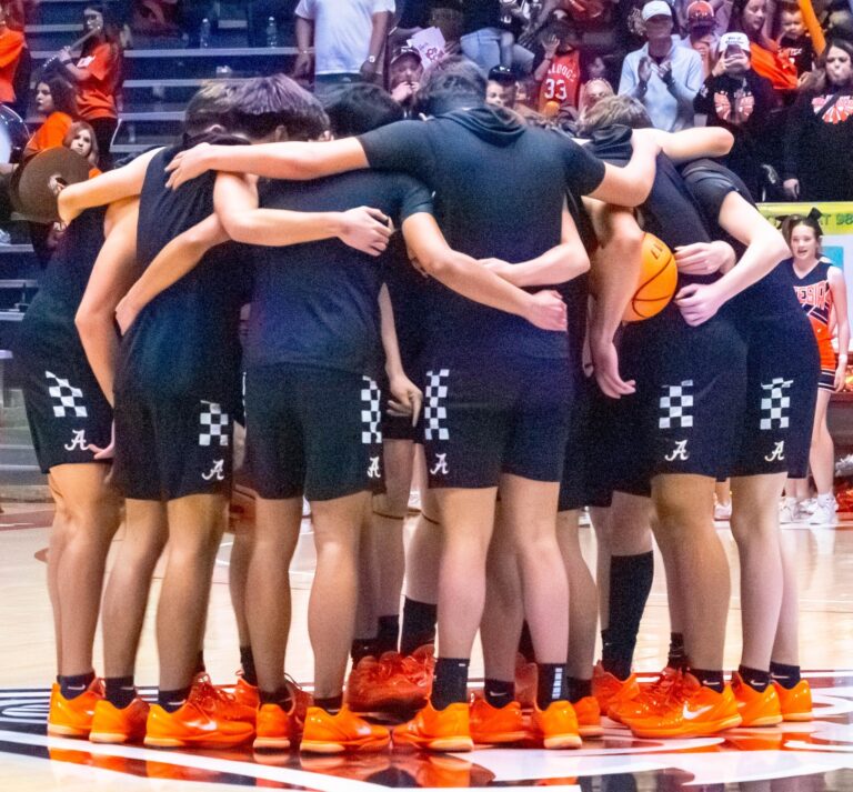 Column: Culture and love define a special Bulldogs basketball class