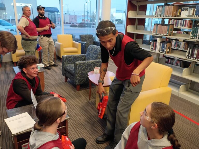 Artesia Police and teens engage in Nerf War at library
