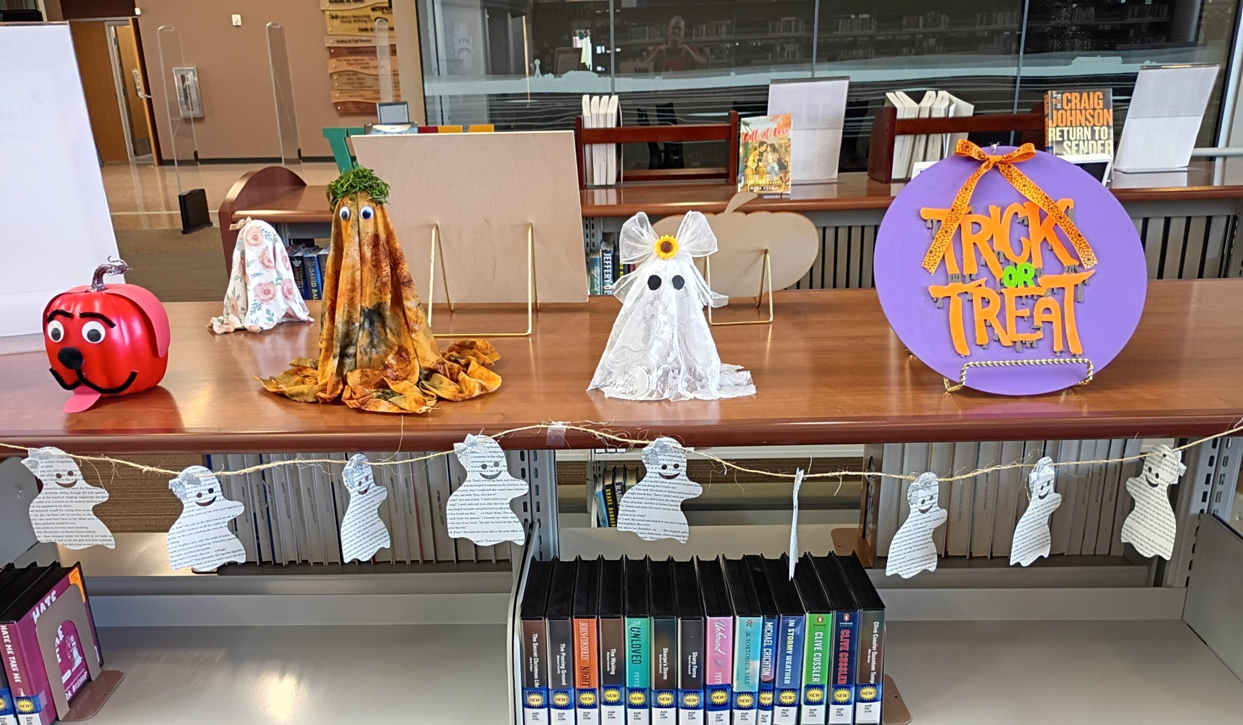 Artesia Library Announces Fall and Halloween Decoration Contest